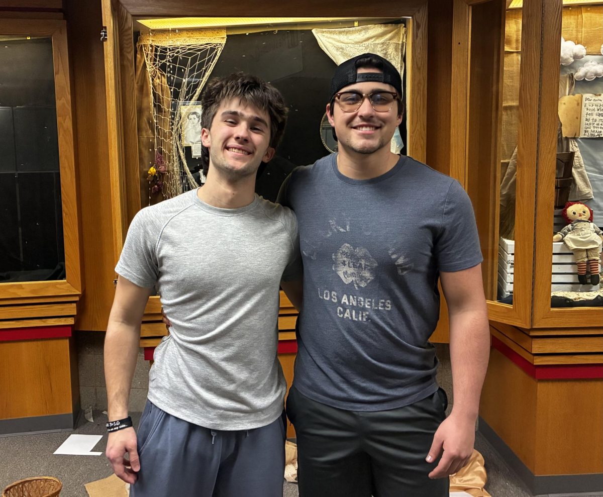 Derek Harris (L) and Jonny O'Maille (R)